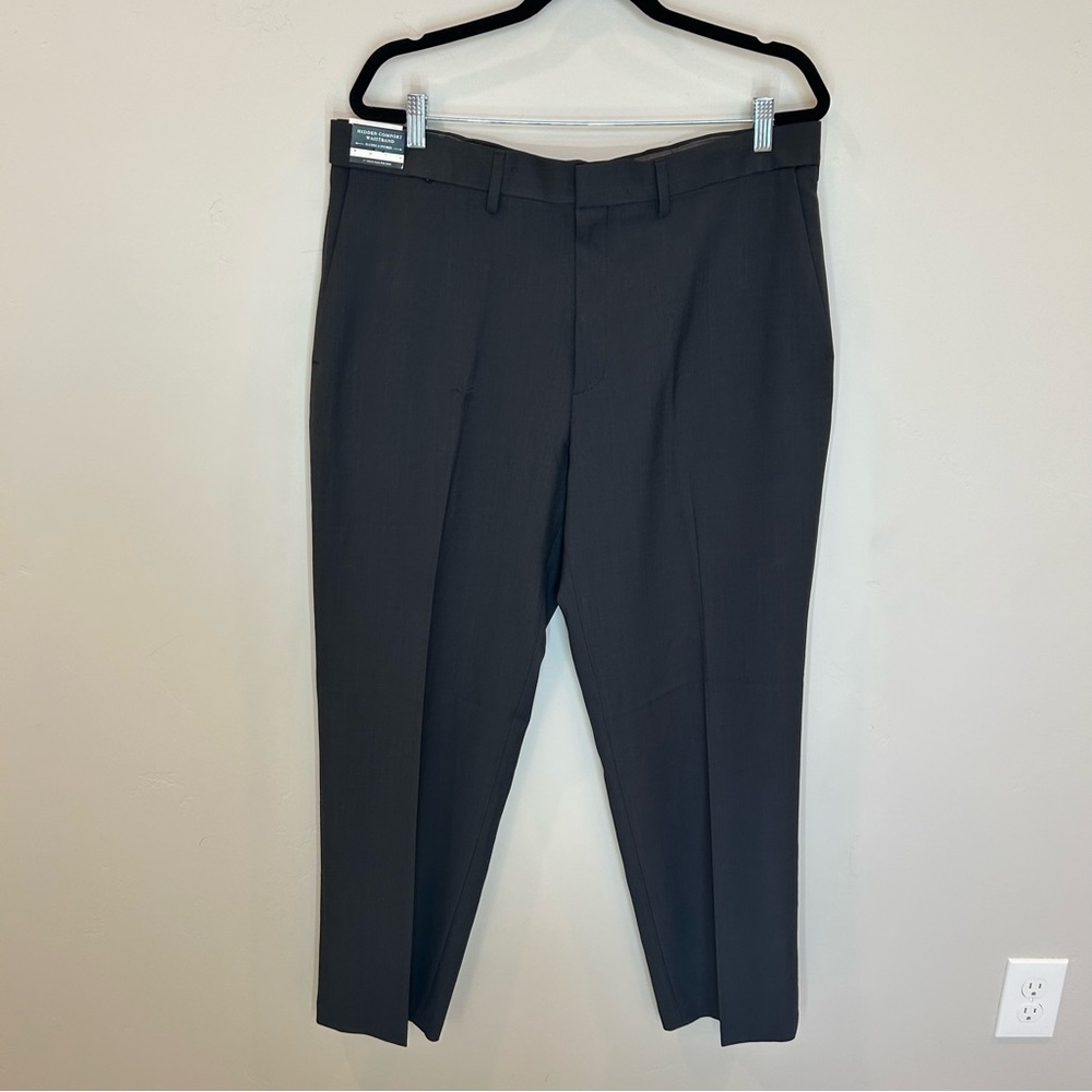 Men’s Haggar Premium Comfort Dress Pants, Charcoal, 38x30